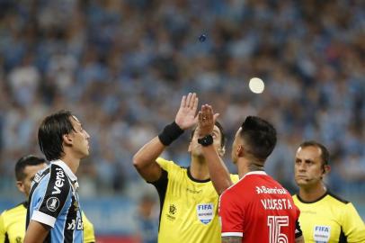 PORTO ALEGRE, RS, BRASIL - Grêmio e Inter jogam na Arena, pelo Grupo E da Libertadores da América 2020. Pedro Geromel, Víctor Cuesta(Foto: Mateus Bruxel/Agencia RBS)<!-- NICAID(14449592) -->