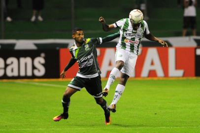  CAXIAS DO SUL, RS, BRASIL, 12/05/2017. Juventude x Luverdense, jogo válido pela primeira rodada da Série B do Campeonato Brasileiro 2017 e realizado no estádio Alfredo Jaconi. (Porthus Junior/Agência RBS)<!-- NICAID(12910344) -->