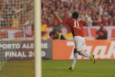  Final da Libertadores de 2010,Inter x Chivas no estádio Beira-rio.Jogador Giuliano faz o terceiro gol <!-- NICAID(5479568) -->