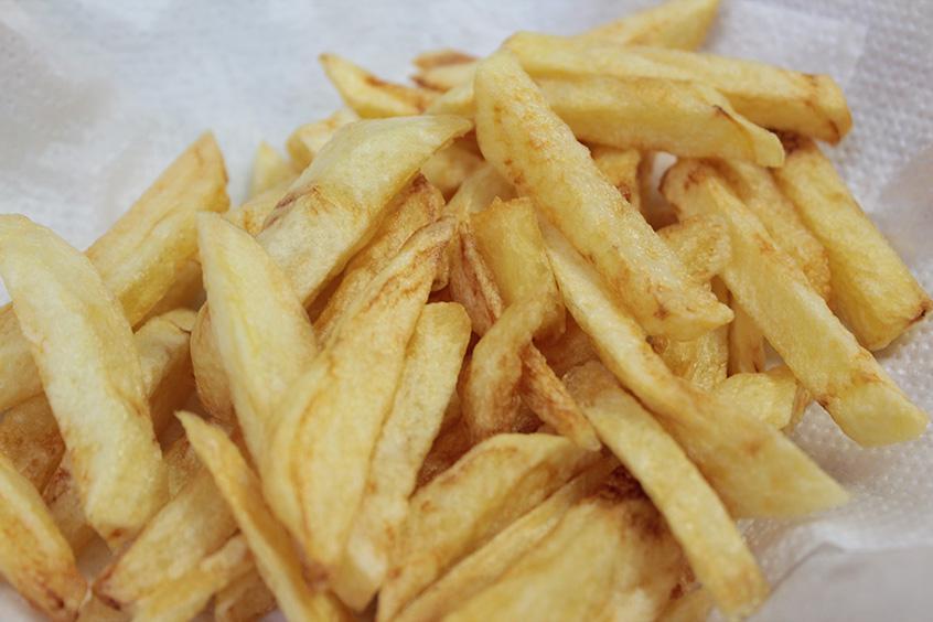 Batata frita bem sequinha e crocante - Receita de Vovó