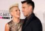 Pink revela "segredo" do seu casamento que dura 14 anos: "Terapia de casal"