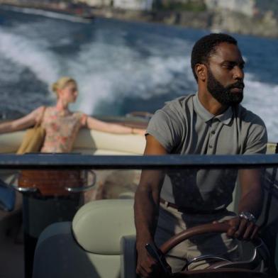 ELIZABETH DEBICKI and JOHN DAVID WASHINGTON in Warner Bros. Pictures¿ action epic TENET, a Warner Bros. Pictures release.