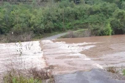 Moradores reclamam de condições de ponte entre  Guaporé e Anta Gorda<!-- NICAID(14538719) -->