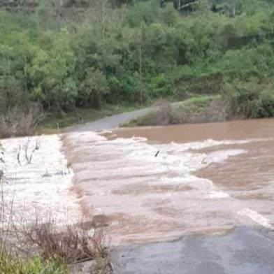 Moradores reclamam de condições de ponte entre  Guaporé e Anta Gorda<!-- NICAID(14538719) -->