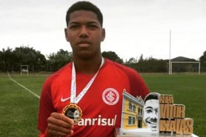  Thauan Lara dos Santos, 16 anos, lateral das categorias de base do Inter<!-- NICAID(14539264) -->