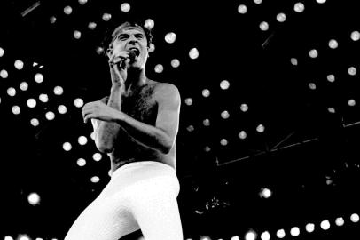 Treino do Palmeiras na Academia de Futebol em São Paulo (SP)RJ 20/01/1985 Música. Festival Rock in Rio. Apresentação do Barão Vermelho. Na foto, Cazuza. Foto: Ricardo Leoni / Agência O GloboEditoria: SPOLocal: SÃO PAULOIndexador: Ricardo Leoni / Agência O GloboSecao: LocalFonte: AGIFFotógrafo: Cultura