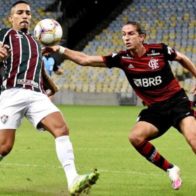 Rio de Janeiro, RJ - Brasil - Maracanã - 08/07/2020 - Gilberto e Filipe LuísCampeonato Carioca. Taça Rio. Final. Jogo Fluminense x Flamengo.FOTO DE MAILSON SANTANA, FLUMINENSE, DIVULGAÇÃOIMPORTANTE: Imagem destinada a uso institucional e divulgação, seu uso comercial está vetado incondicionalmente por seu autor e o Fluminense Football Club.IMPORTANT: Image intended for institutional use and distribution. Commercial use is prohibited unconditionally by its author and Fluminense Football Club.IMPORTANTE: Imágen para uso solamente institucional y distribuición. El uso comercial es prohibido por su autor y por el Fluminense Football Club.<!-- NICAID(14541167) -->