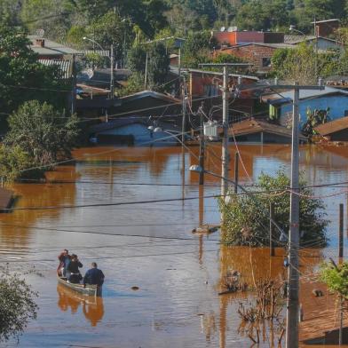  ENCANTADO, RS, BRASIL - 09.07.2020 - Temporal com muita chuva atingiu a cidade, causando transtornos como alagamentos/enchentes. (Foto: Lauro Alves/Agencia RBS)<!-- NICAID(14541327) -->