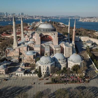 (FILES) In this file photo taken on April 12, 2020 An aerial picture shows Hagia Sophia in Istanbul as Turkish government announced a two-day curfew to prevent the spread of the epidemic COVID-19 caused by the novel coronavirus. - A top Turkish court July 10, 2020, revoked the sixth-century Hagia Sophias status as a museum, clearing the way for it to be turned back into a mosque. The Council of State, the countrys highest administrative court which on July 2 debated a case brought by a Turkish NGO, cancelled a 1934 cabinet decision and ruled the UNESCO World Heritage site would be reopened to Muslim worshipping. (Photo by BULENT KILIC / AFP)<!-- NICAID(14542762) -->