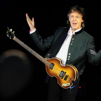  PORTO ALEGRE, RS, BRASIL - 13/10/2017 - Paul McCartney faz show no estádio Beira-Rio em Porto Alegre. (Lauro Alves/Agência RBS)