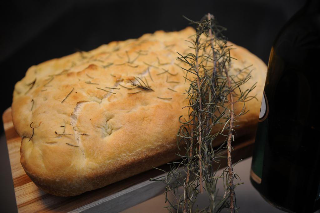 Mais pão, menos pandemia