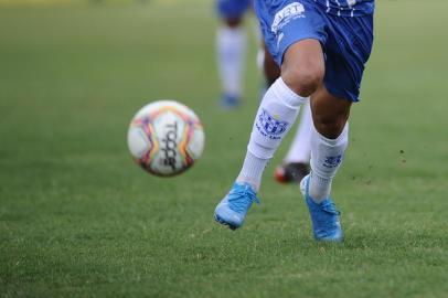  BENTO GONÇALVES, RS, BRASIL (09/02/2019)Jogo entre Esportivo e Ser Caxias pela última rodada da primeira fase do Campeonato Gaúcho no Estádio Montanha dos Vinhedos em Bento Gonçalves. (Antonio Valiente/Agência RBS)<!-- NICAID(14413309) -->