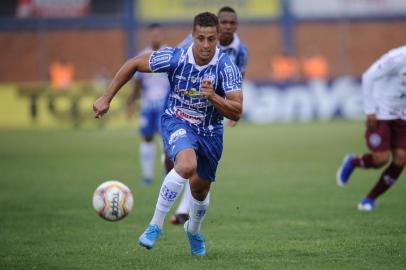  BENTO GONÇALVES, RS, BRASIL (09/02/2019)Jogo entre Esportivo e Ser Caxias pela última rodada da primeira fase do Campeonato Gaúcho no Estádio Montanha dos Vinhedos em Bento Gonçalves. (Antonio Valiente/Agência RBS)<!-- NICAID(14413309) -->