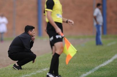  BENTO GONÇALVES, RS, BRASIL (09/02/2019)Jogo entre Esportivo e Ser Caxias pela última rodada da primeira fase do Campeonato Gaúcho no Estádio Montanha dos Vinhedos em Bento Gonçalves. (Antonio Valiente/Agência RBS)<!-- NICAID(14413305) -->