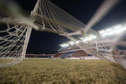  CAXIAS DO SUL, RS, BRASIL,22/07/2020-  Estádio Centenário em Caxias do sul, onde acontecerá na noite desta Quarta Feira o Gre-Nal 425. Jogo válido pela retomada do Gauchão. Pré-jogo. Foto: Jefferson Botega / Agencia RBSIndexador: Jeff Botega<!-- NICAID(14551264) -->