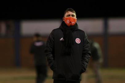 Inter enfrenta o Esportivo, no Estádio Montanha dos Vinhedos, em Bento Gonçalves, pela quinta rodada do segundo turno do Gauchão. Técnico Eduardo Coudet<!-- NICAID(14553596) -->