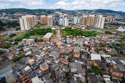  PORTO ALEGRE, RS, BRASIL, 09/05/2019: Moradores do Mato Sampaio esperam retorno da prefeitura sobre reintegração de posse. (Foto: Omar Freitas / Agência RBS)Local: Porto Alegre