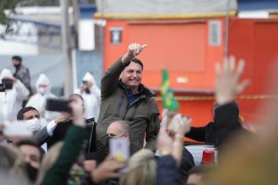  BAGÉ, RS, BRASIL - 31/07/2020 - Presidente Jair Bolsonaro participa de entrega de conjunto habitacional em Bagé<!-- NICAID(14558142) -->