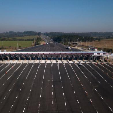  GRAVATAÍ, RS, BRASIL - Praça de Pedágio do KM 60 está pronta para começar a operar. Foto: Jefferson Botega / Agencia RBS<!-- NICAID(14560123) -->