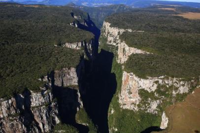  CAMBARÁ DO SUL - RS/BR 05.07.2018Especial Turismo Cambará do Sul.Cânion Itaimbezinho,  Parque Nacional da Serra Geral.FOTÓGRAFO: TADEU VILANI AGÊNCIARBS Caderno Viagem<!-- NICAID(13634294) -->