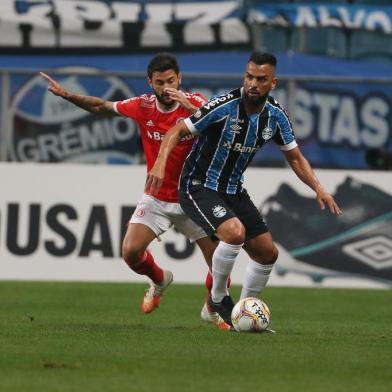  PORTO ALEGRE, RS, BRASIL - 05/08/2020 - GRÊMIO X INTERNACIONAL: Jogo ocorre na Arena e define o campeão do segundo turno do Gauchão 2020. Devido à pandemia do coronavírus, partida será realizada sem público, seguindo rigorosos protocolos sanitários. (FOTO: Jefferson Botega/Agência RBS)Indexador: Jeff Botega<!-- NICAID(14561582) -->