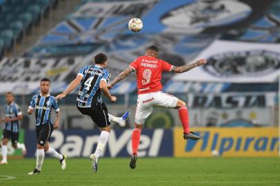  PORTO ALEGRE, RS, BRASIL - 05/08/2020 - Grêmio e Inter disputam Gre-Nal decisivo do segundo turno do Gauchão 2020, na Arena.<!-- NICAID(14561624) -->