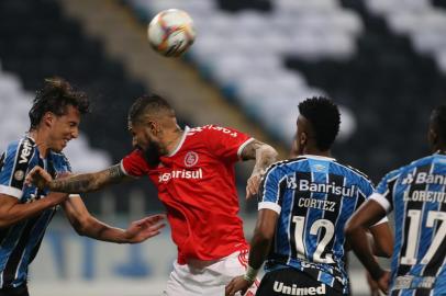  PORTO ALEGRE, RS, BRASIL - 05/08/2020 - GRÊMIO X INTERNACIONAL: Jogo ocorre na Arena e define o campeão do segundo turno do Gauchão 2020. Devido à pandemia do coronavírus, partida será realizada sem público, seguindo rigorosos protocolos sanitários. (FOTO: Jefferson Botega/Agência RBS)Indexador: Jeff Botega<!-- NICAID(14561646) -->