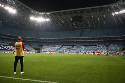  PORTO ALEGRE, RS, BRASIL - 05/08/2020 - GRÊMIO X INTERNACIONAL: Jogo ocorre na Arena e define o campeão do segundo turno do Gauchão 2020. Devido à pandemia do coronavírus, partida será realizada sem público, seguindo rigorosos protocolos sanitários. (FOTO: Jefferson Botega/Agência RBS)Indexador: Jeff Botega<!-- NICAID(14561715) -->