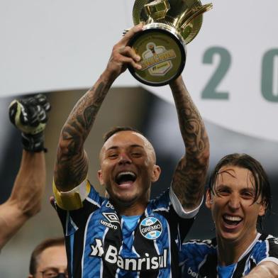  PORTO ALEGRE, RS, BRASIL - 05/08/2020 - GRÊMIO X INTERNACIONAL: Jogo ocorre na Arena e define o campeão do segundo turno do Gauchão 2020. Devido à pandemia do coronavírus, partida será realizada sem público, seguindo rigorosos protocolos sanitários. (FOTO: Jefferson Botega/Agência RBS)Indexador: Jeff Botega<!-- NICAID(14561753) -->