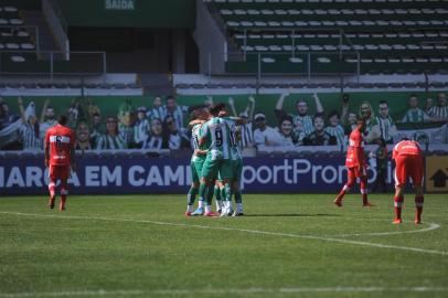  CAXIAS DO SUL, RS, BRASIL, 08/08/2020 - Juventude e CRB se enfrentam as 11 horas no estádio Alfredo Jaconi. Jogo válido pela primeira rodada da Série B do Campeonato Brasileiro. Os portões estarão fechados para torcedores devido a pandemia de coronavírus. (Marcelo Casagrande/Agência RBS)<!-- NICAID(14563779) -->