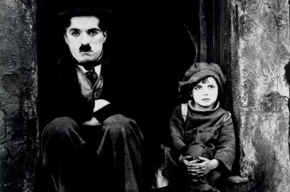 Charles Chaplin no filme O garoto