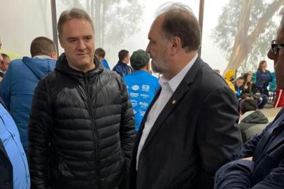 Edson Néspolo (PDT), presidente da Gramadotur e postulante à prefeitura de Caxias do Sul em 2020, e Carlos Búrigo (MDB), deputado estadual e igualmente postulante encontram-se em Gramado.<!-- NICAID(14075505) -->