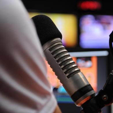  CAXIAS DO SUL, RS, BRASIL, 13/12/2019 - Programa show dos Esportes na serra, edição 92, com o convidado Cristian de Souza, técnico do Veranópolis. Apresentação de Eduardo Costa e Marcelo Rocha. (Marcelo Casasgrande/Agência RBS)<!-- NICAID(14359131) -->