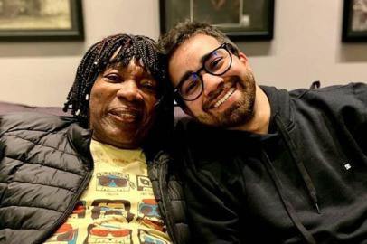 Milton Nascimento com seu filho Augusto<!-- NICAID(14565033) -->