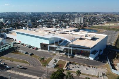 Passo Fundo Shopping<!-- NICAID(14566812) -->