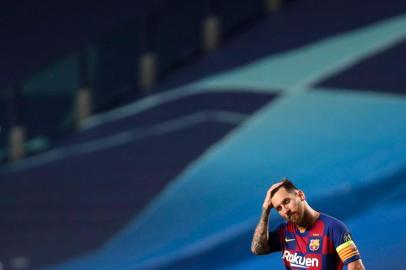  Barcelonas Argentinian forward Lionel Messi reacts during the UEFA Champions League quarter-final football match between Barcelona and Bayern Munich at the Luz stadium in Lisbon on August 14, 2020. (Photo by Manu Fernandez / POOL / AFP)Editoria: SPOLocal: LisbonIndexador: MANU FERNANDEZSecao: soccerFonte: POOLFotógrafo: STR<!-- NICAID(14569145) -->