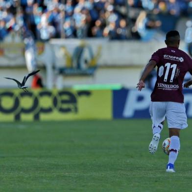  CAXIAS DO SUL, RS, BRASIL - 22.02.2020 - Caxias e Grêmio se enfrentam pela final da Taça Edwaldo Poeta (1º turno) do Campeonato Gaúcho 2020, no Estádio Centenário. (Foto: Lauro Alves/Agencia RBS)<!-- NICAID(14428591) -->