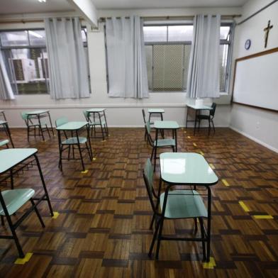  PORTO ALEGRE, RS, BRASIL, 07-07-2020: Como  as escolas particulares estão se preparando para o segundo semestre. Na foto, sala de aula no Colégio Santa Dorotéia (FOTO FÉLIX ZUCCO/AGÊNCIA RBS, Editoria de Notícias).<!-- NICAID(14539763) -->