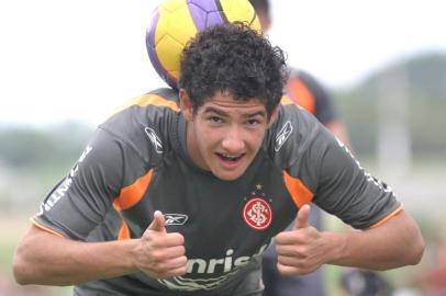 Jogador Alexandre Pato no treino do Inter.#PÁGINA:01 Fonte: VipComm Fotógrafo: Mauro Schaeffer<!-- NICAID(1911300) -->