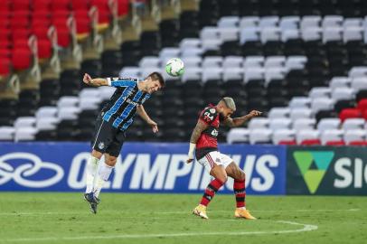 Gremio x FlamengoRS - FUTEBOL/CAMPEONATO BRASILEIRO 2020 /GREMIO X FLAMENGO - ESPORTES - Lance da partida entre Flamengo e Gremio disputada na noite desta quarta-feira, no EstÃ¡dio MaracanÃ£, no Rio de Janeiro, em partida valida pela Campeonato Brasileiro 2020. FOTO: LUCAS UEBEL/GREMIO FBPAEditoria: SPOIndexador: Lucas UebelSecao: futebolFonte: Gremio.netFotógrafo: Gremio x Flamengo<!-- NICAID(14572135) -->