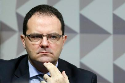 O ministro da Fazenda, Nelson Barbosa, começou a defesa da presidente Dilma Rousseff na comissão especial do impeachment do Senado, nesta sexta-feira, destacando que a aceitação do pedido de impedimento pela Câmara dos Deputados está baseada apenas em fatos de 2015. Ele começou a apresentação técnica argumentando que não houve crime de responsabilidade por parte da presidente.<!-- NICAID(12167971) -->