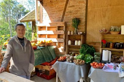 Feira no Sítio Grünes Paradies, no interior de Nova Petrópolis. Na foto, Marli Ruchel, proprietária do sítio.<!-- NICAID(14574120) -->