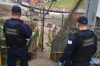 Guarda Municipal intensifica patrulhamento contra cracolândias em Caxias do Sul. Escadaria próxima do antigo prédio do INSS é um locais de ações permanentes.<!-- NICAID(14574420) -->