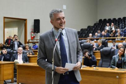 Sessão Solene de outorga do título de Cidadão de Porto Alegre a Percival Puggina. Na foto, o secretário de Serviços Urbanos, Ramiro Rosário