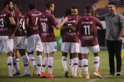  CAXIAS DO SUL, RS, BRASIL (15/03/2020)3a Rodada do Campeonato Gaúcho. Jogo entre Ser Caxias e Novo Hamburgo a portas fechadas no Estádio Centenário. (Antonio Valiente/Agência RBS)<!-- NICAID(14452196) -->