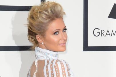 Paris Hilton chega para o 56 Grammy Awards<!-- NICAID(10173946) -->