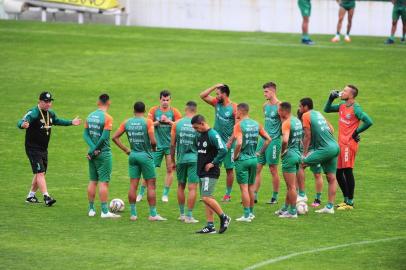  CAXIAS DO SUL, RS, BRASIL, 28/08/2020. Treino do Juventude no estádio Alfredo Jaconi. O Ju está disputando a série B do Campeonato Brasileiro 2020. (Porthus Junior/Agência RBS)<!-- NICAID(14579529) -->