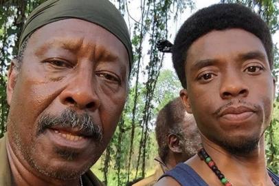 Clarke Peters e Chadwick Boseman nos batsidores de Destacamento Blood