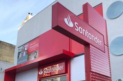 Agência do Santander em Marau<!-- NICAID(14581612) -->