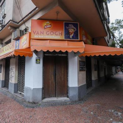  PORTO ALEGRE, RS, BRASIL - 01.09.2020 - O proprietário Cláudio Piovesaniquer vender o restaurante Van Gogh, na esquina da República com a João Pessoa. (Foto: Isadora Neumann/Agencia RBS)Indexador: ISADORA NEUMANN<!-- NICAID(14581836) -->